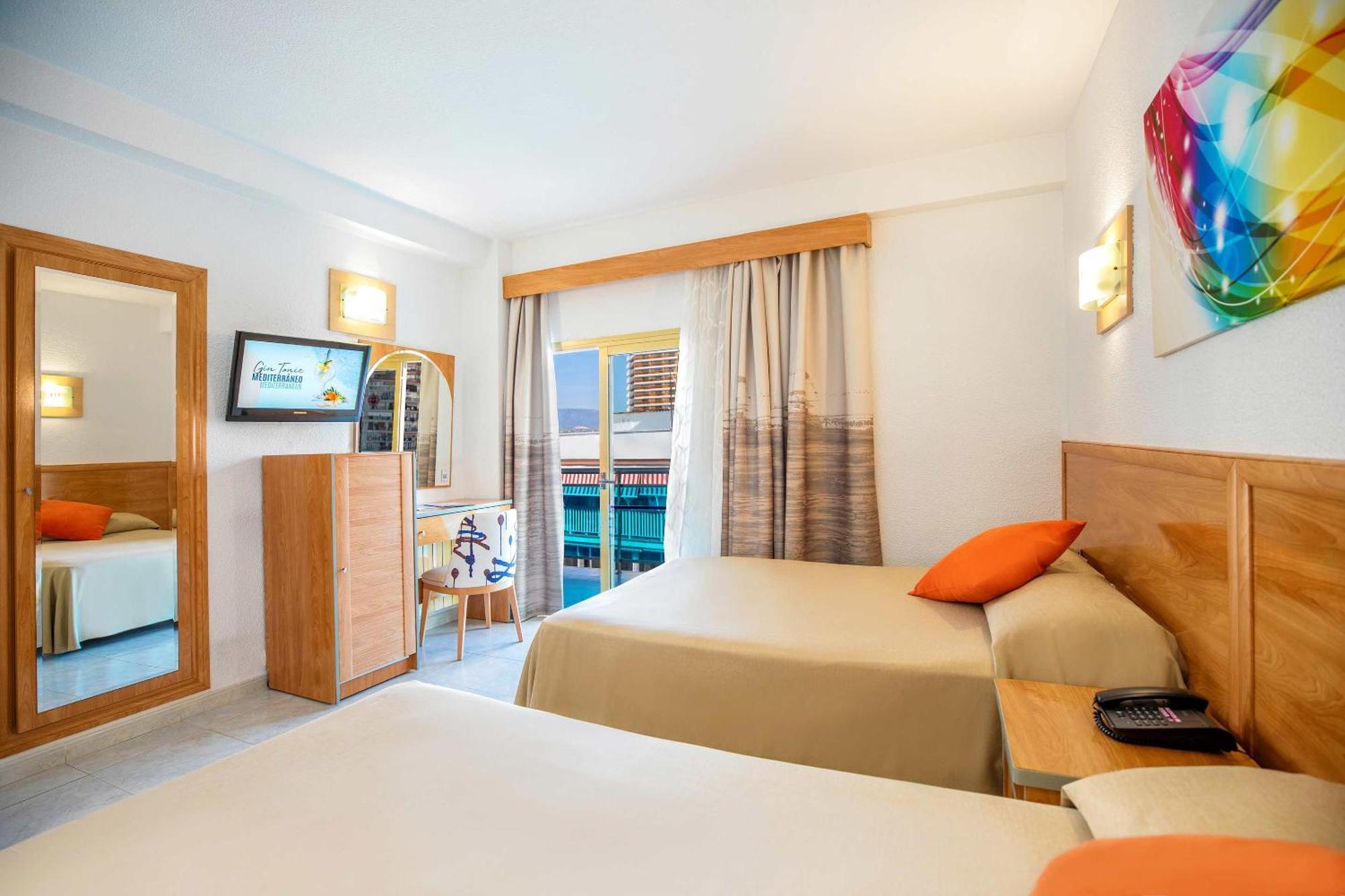 Hotel Servigroup Nereo Benidorm Phòng bức ảnh